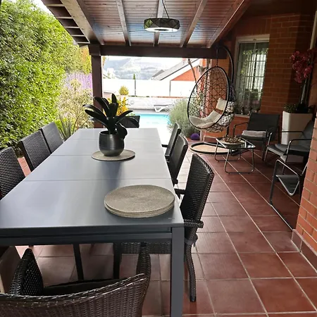 !chalet De Lujo Vacaciones!... 别墅 *