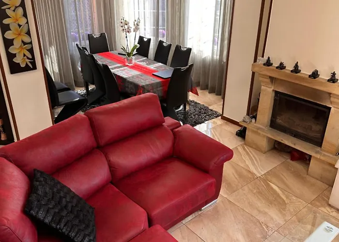 !chalet De Lujo Vacaciones!... * Camargo